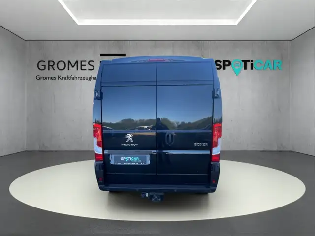 Peugeot Boxer view 4