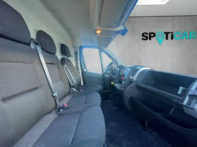 Peugeot Boxer view 12
