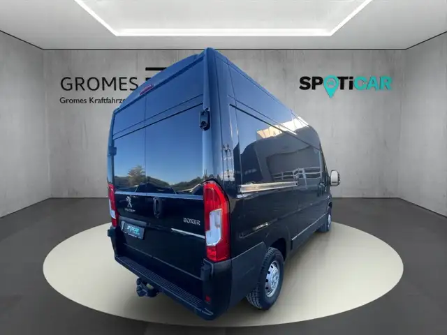 Peugeot Boxer view 3