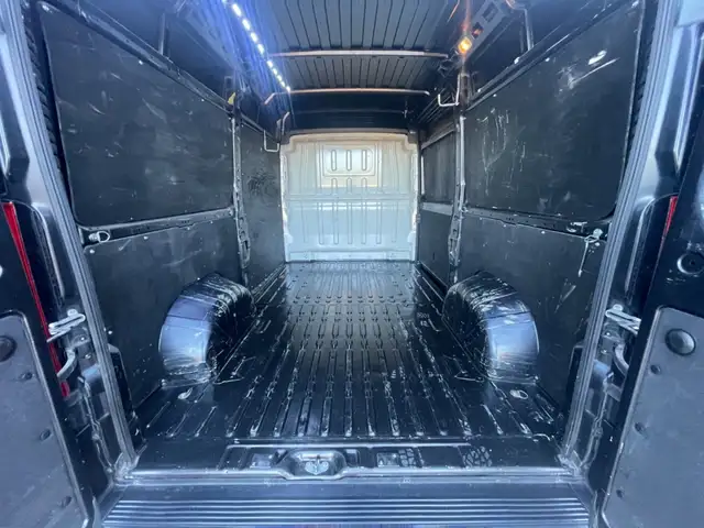 Peugeot Boxer view 7