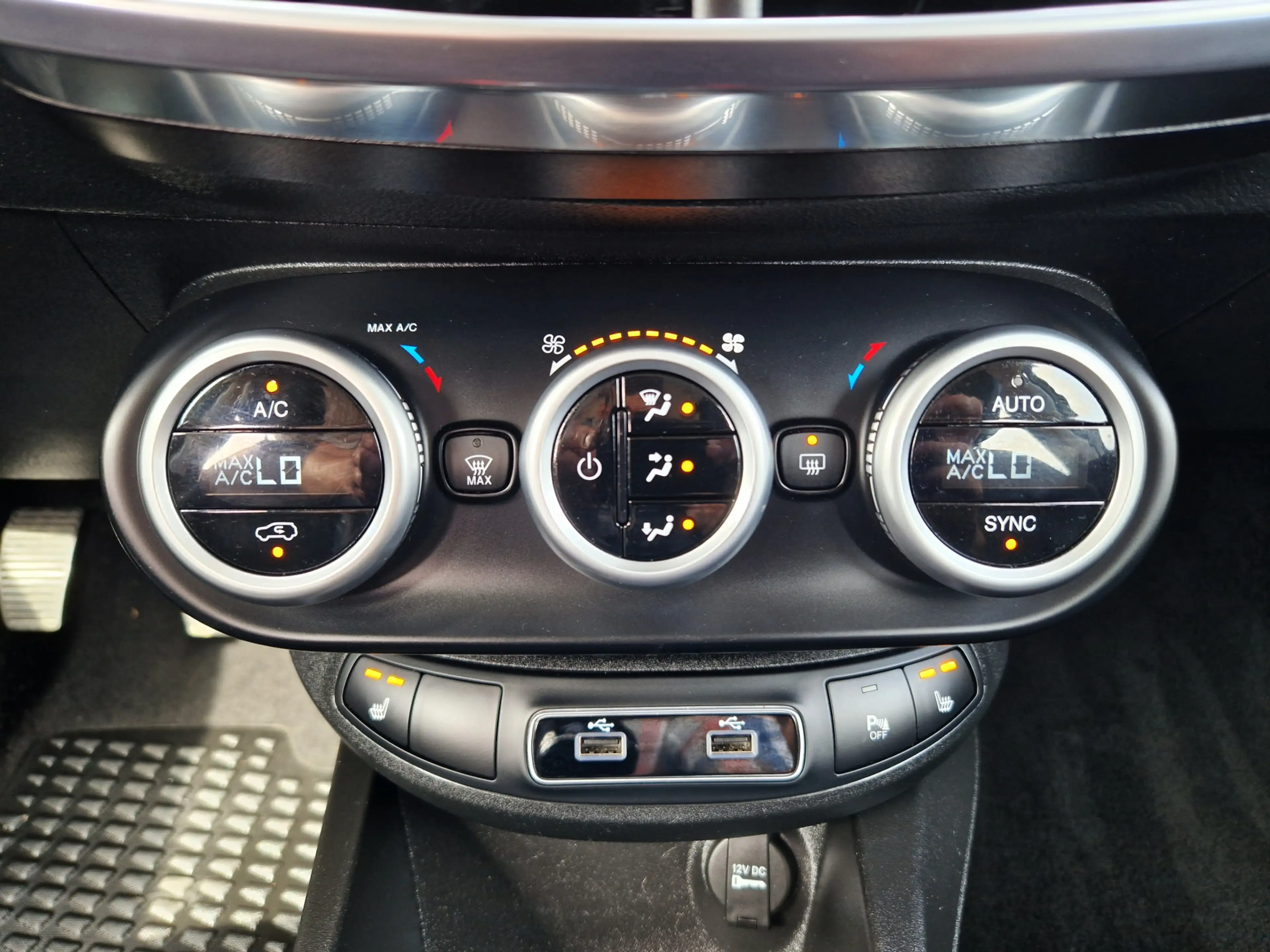 Fiat 500X 1.0 GSE Sport - 120 Pk - Euro 6 - Navi - Climate C — photo 17