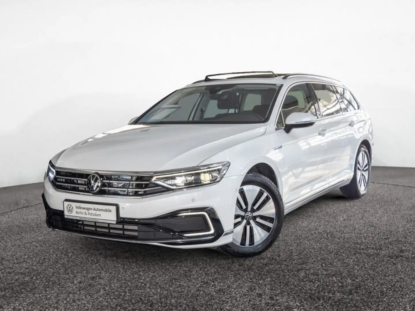 Volkswagen Passat Variant 1.4 TSI Hybrid GTE P-Dach DCC APP Blanc - 2