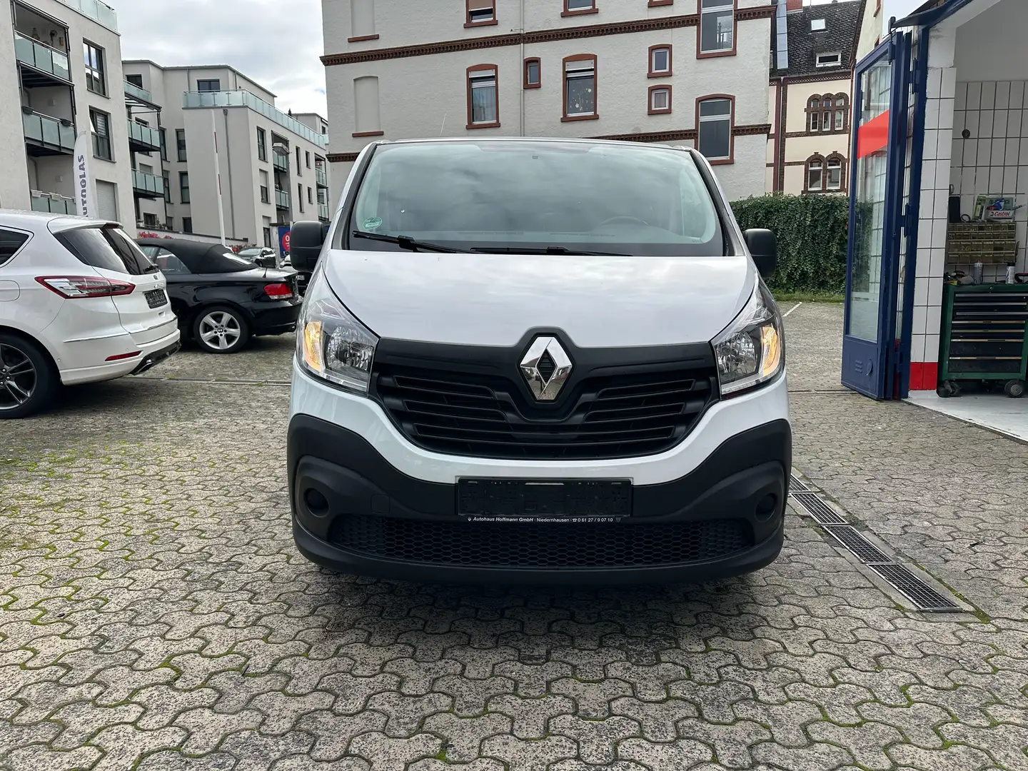 Renault Trafic L1H1 2,7t (9 Sitze) Expression Weiß - 2