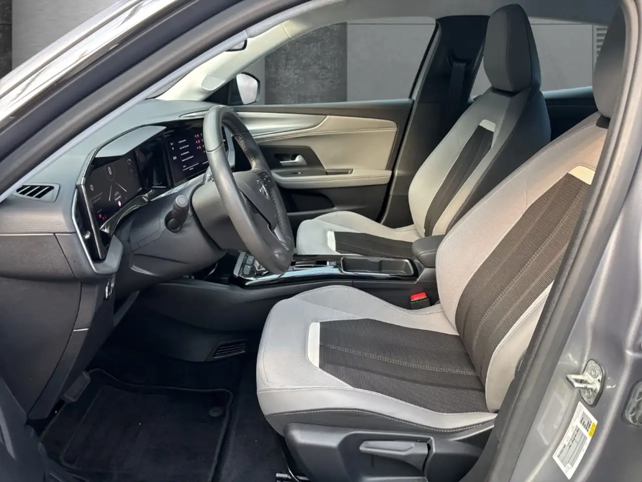 Opel Mokka-E Elegance 11kW PDC+Kamera Navi Sitzh. CarPlay Allwe 8