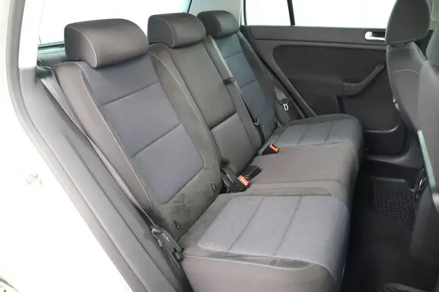 Volkswagen Golf Plus view 12