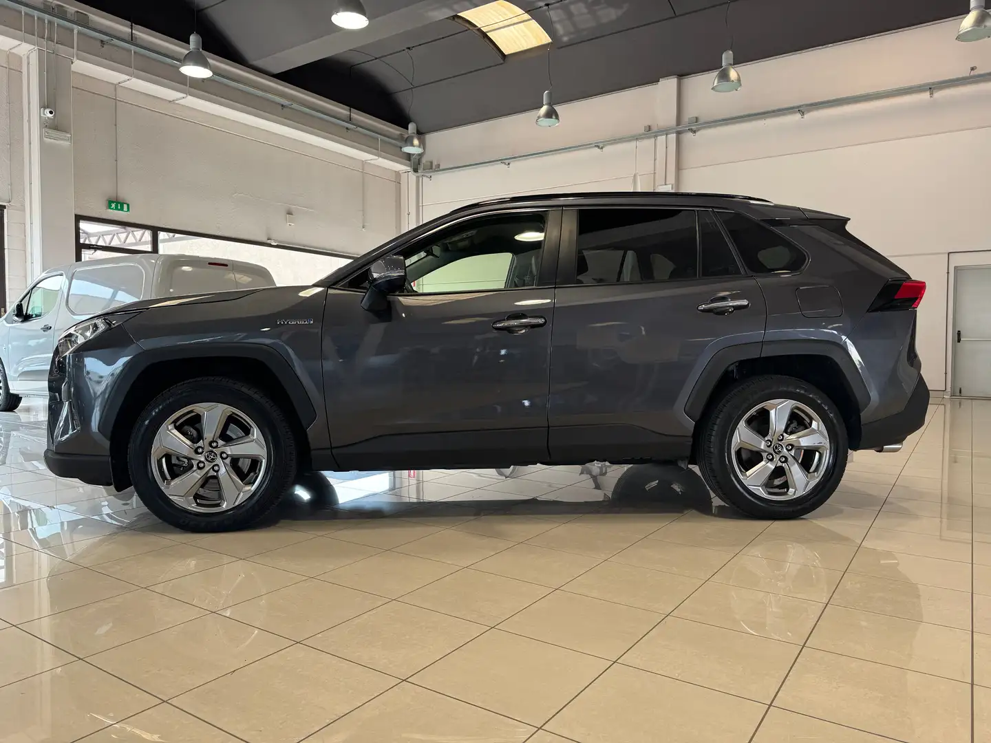 Toyota RAV 4 2.5 vvt-ie HV 222CV E-CVT AWD-i Business JBL PELLE - 2