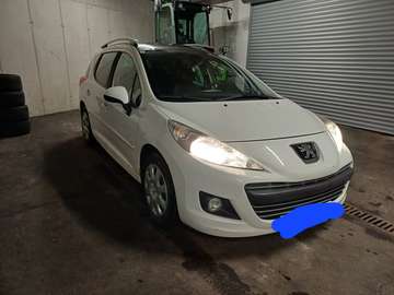SW Active 1,4 16V VTi 100