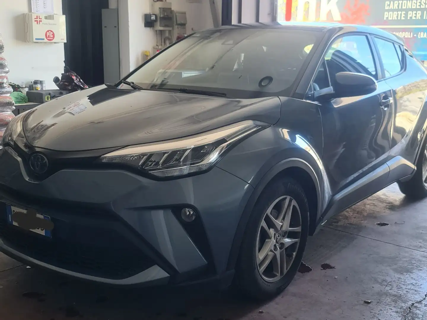 Toyota C-HR C-HR I 2020 1.8h Business e-cvt Grigio - 1