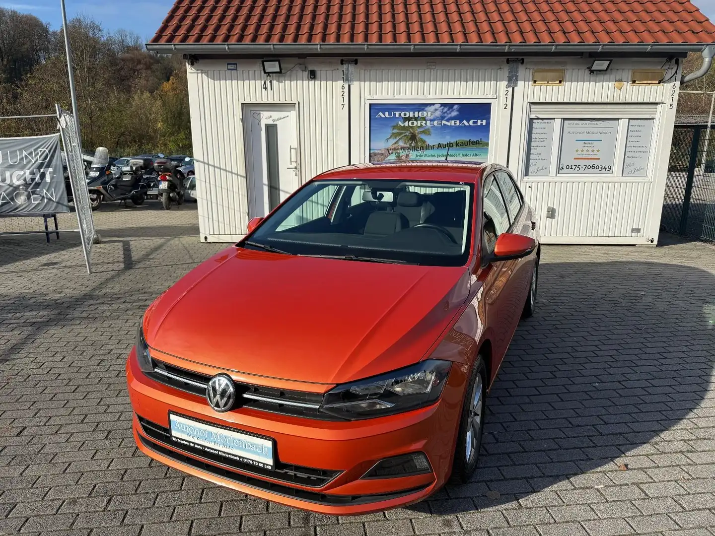 Volkswagen Polo VI Comfortline Orange - 1