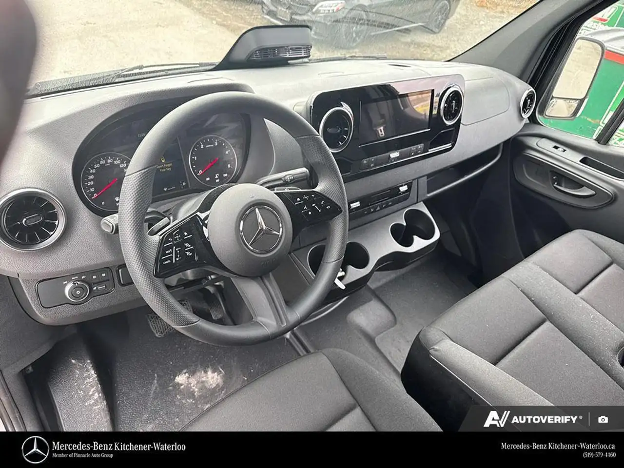 Mercedes-Benz Sprinter снимка Mercedes-Benz Sprinter
