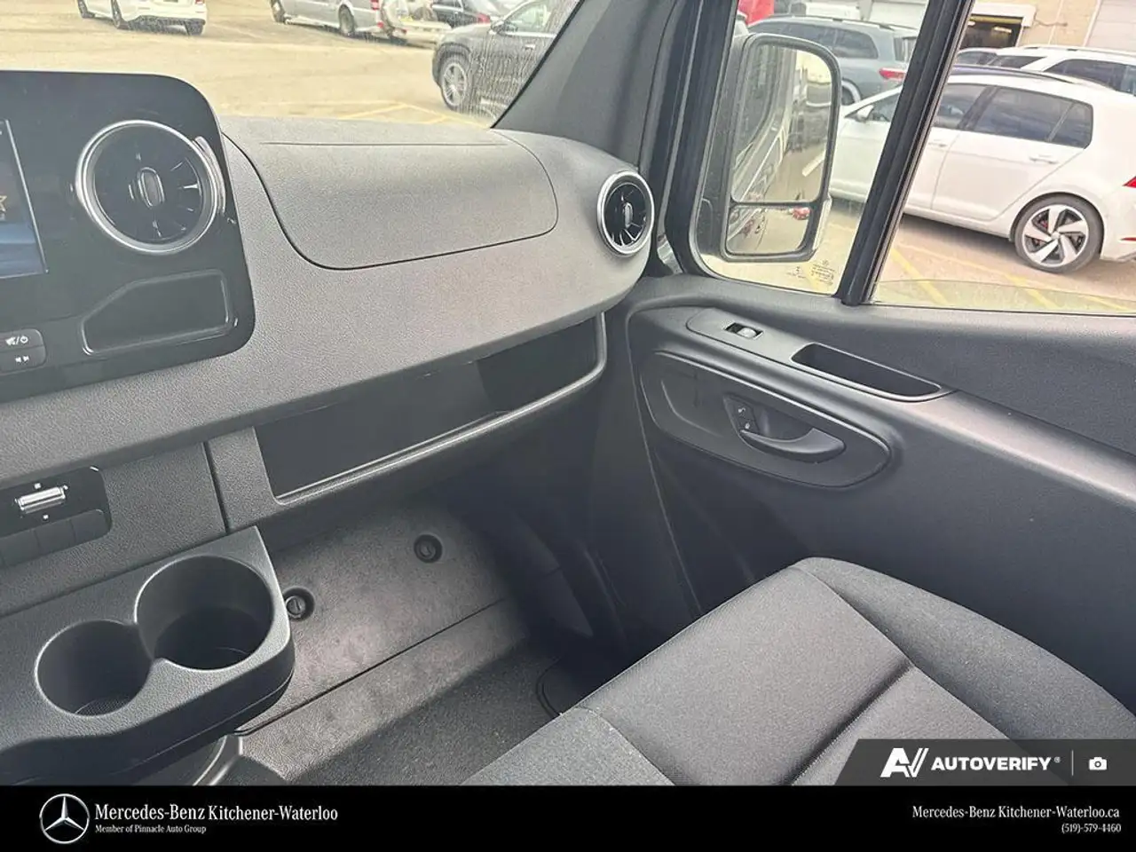 Mercedes-Benz Sprinter снимка Mercedes-Benz Sprinter