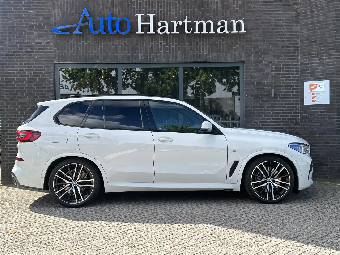 BMW X5 xDrive45e High Executive M-sport PANO|LASER|M-SEAT Wit - 2