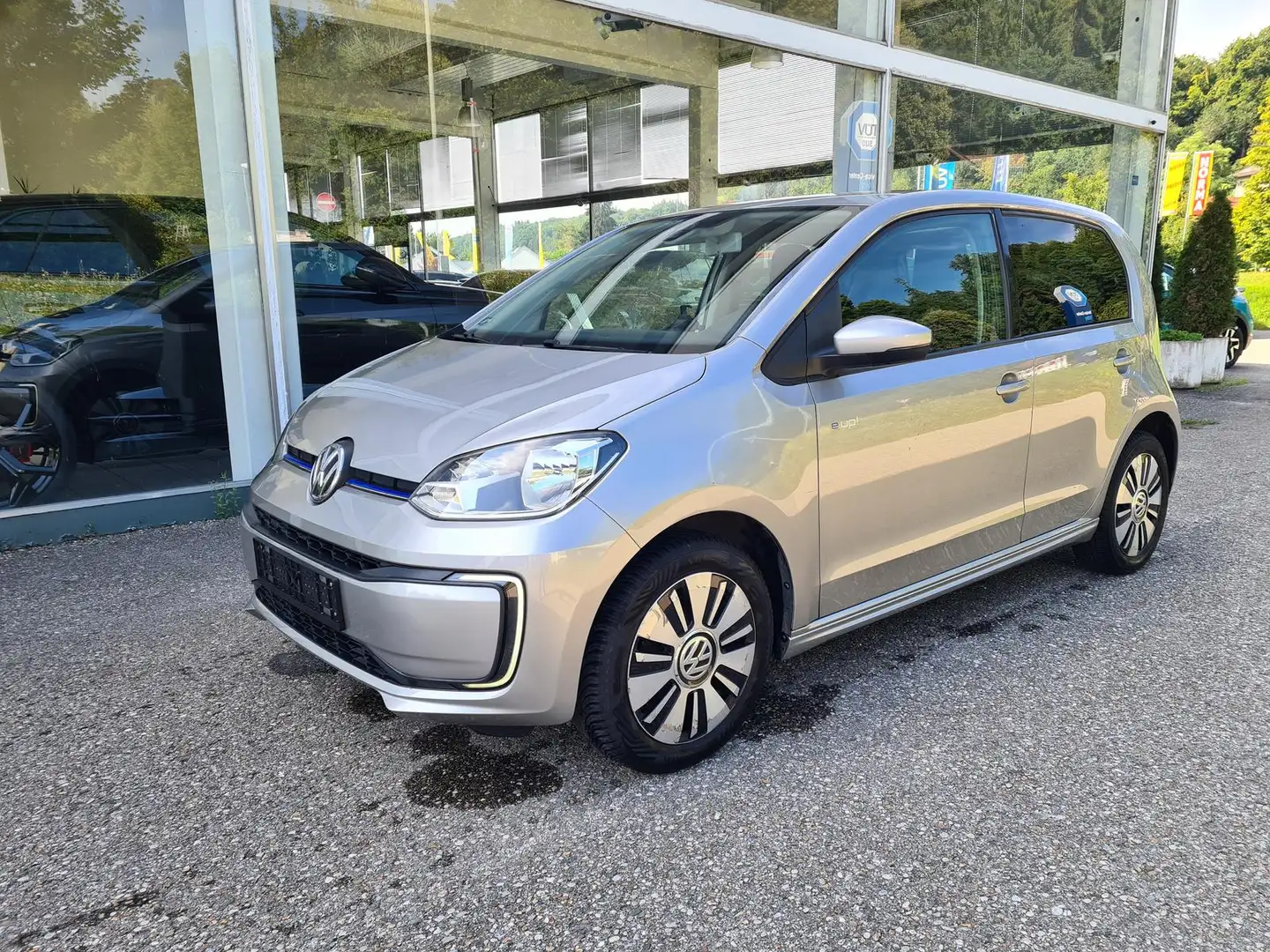 Volkswagen e-up! VW e-up! CSS SHZ PDC beheizWSS BT GRA MwSt.! Silber - 1