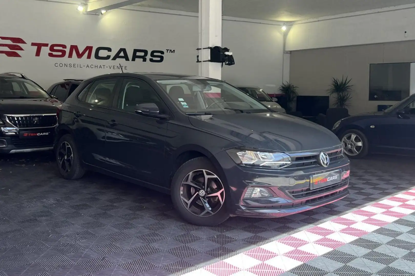 Volkswagen Polo 1.0i - 65 VI AW Trendline PHASE 1 Gris - 1