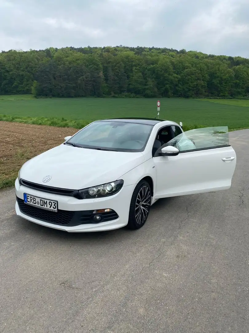 Volkswagen Scirocco - 1