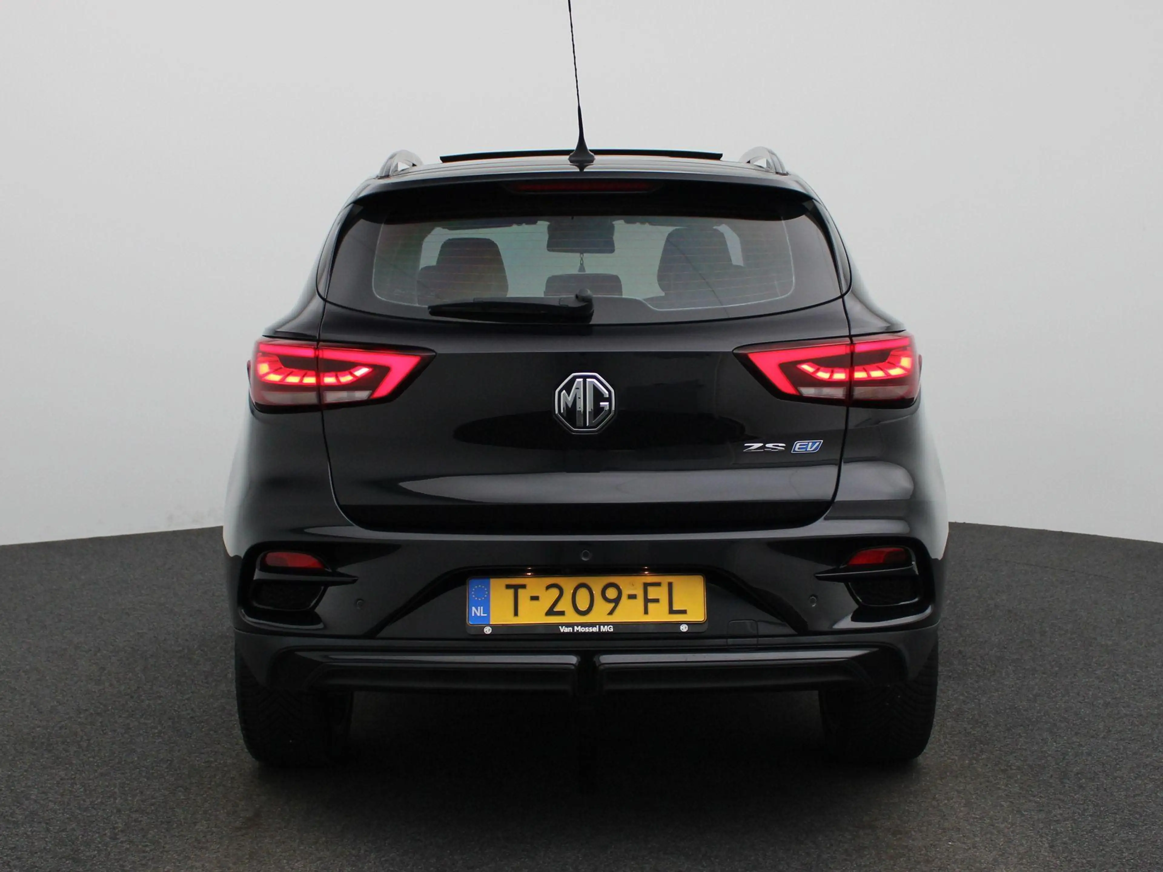 MG ZS MG EV EV Long Range Luxury 70 kWh — photo 5
