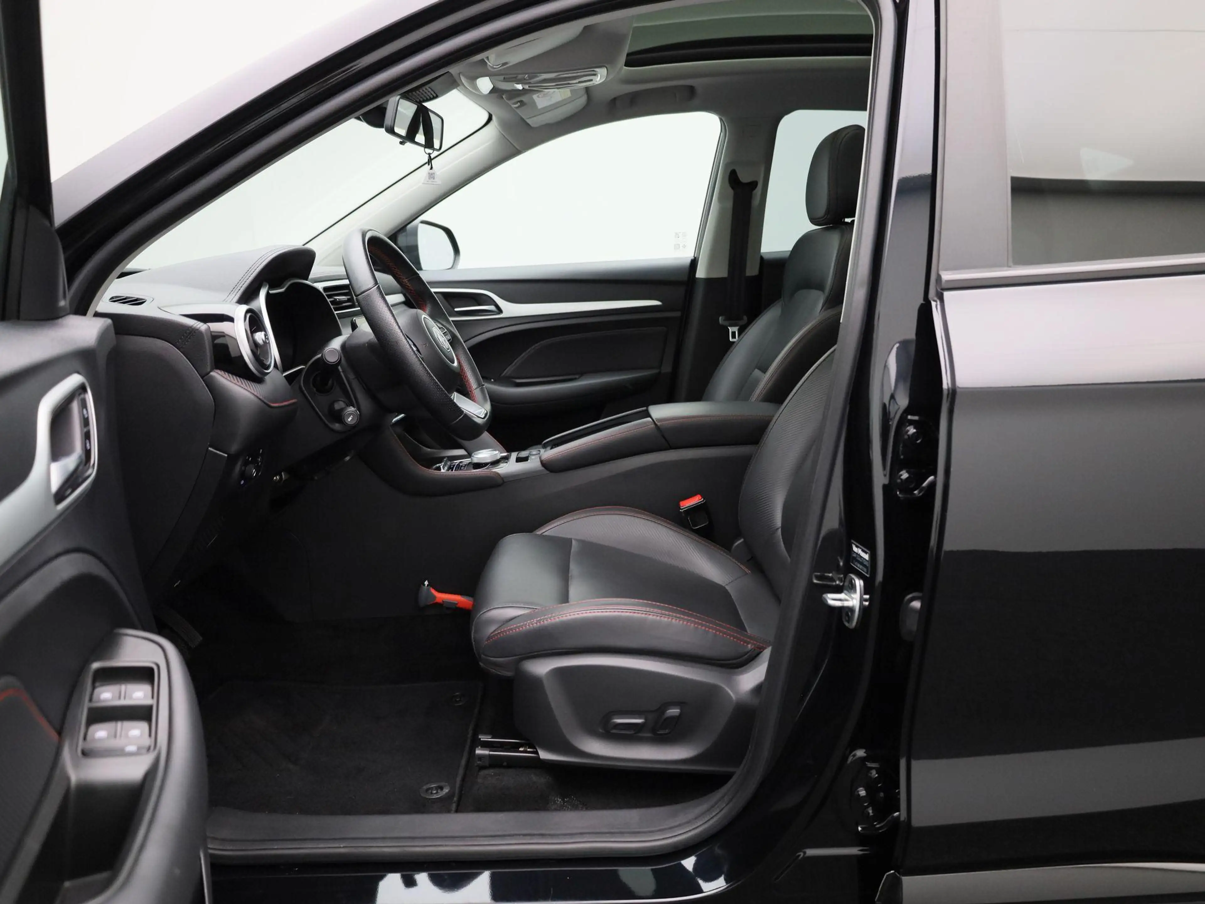 MG ZS MG EV EV Long Range Luxury 70 kWh — photo 9