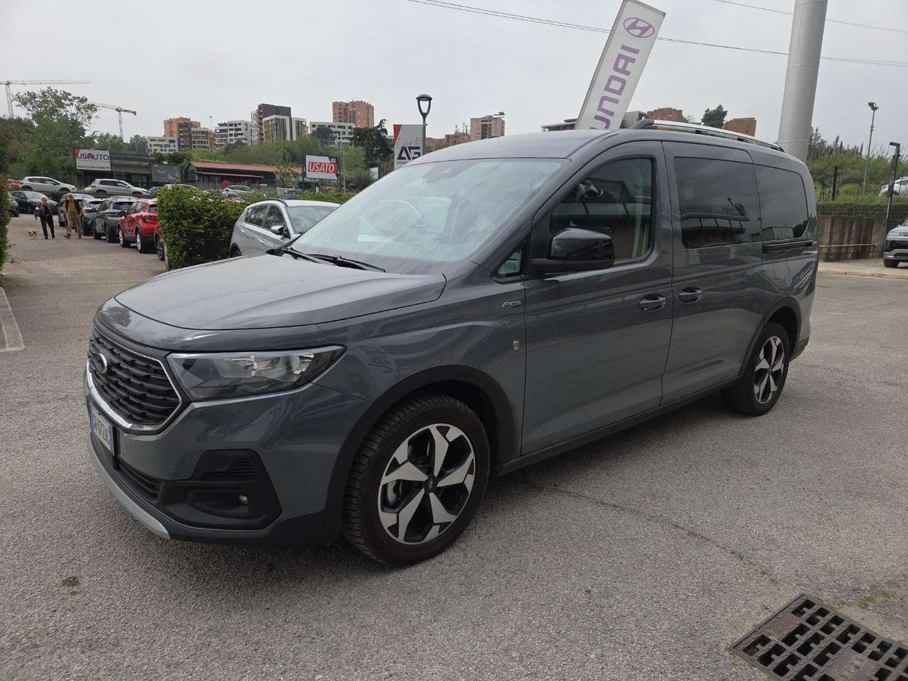Ford Grand Tourneo 2.0 EcoBlue 90kW Titanium Auto-KM 38.070