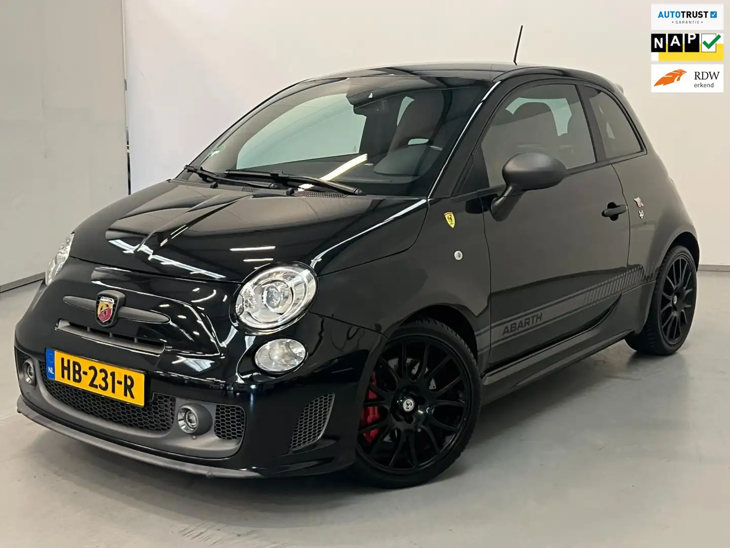 Abarth 595 Competizione 1.4 T-Jet / Sabelt / Clima / NL-auto Black - 1
