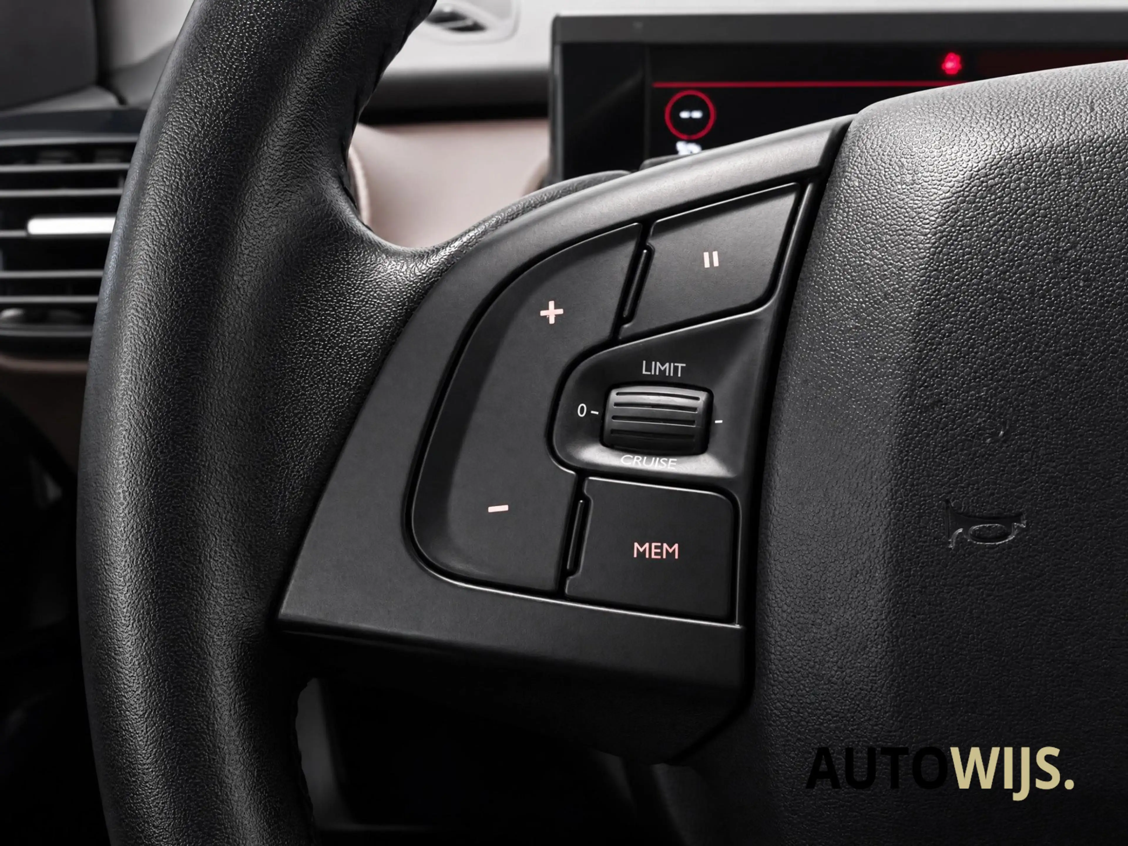 Citroen C4 Cactus 1.2 PureTech Shine|AUT|LED|LEDER|KEYLESS|NAVID-rie — photo 15