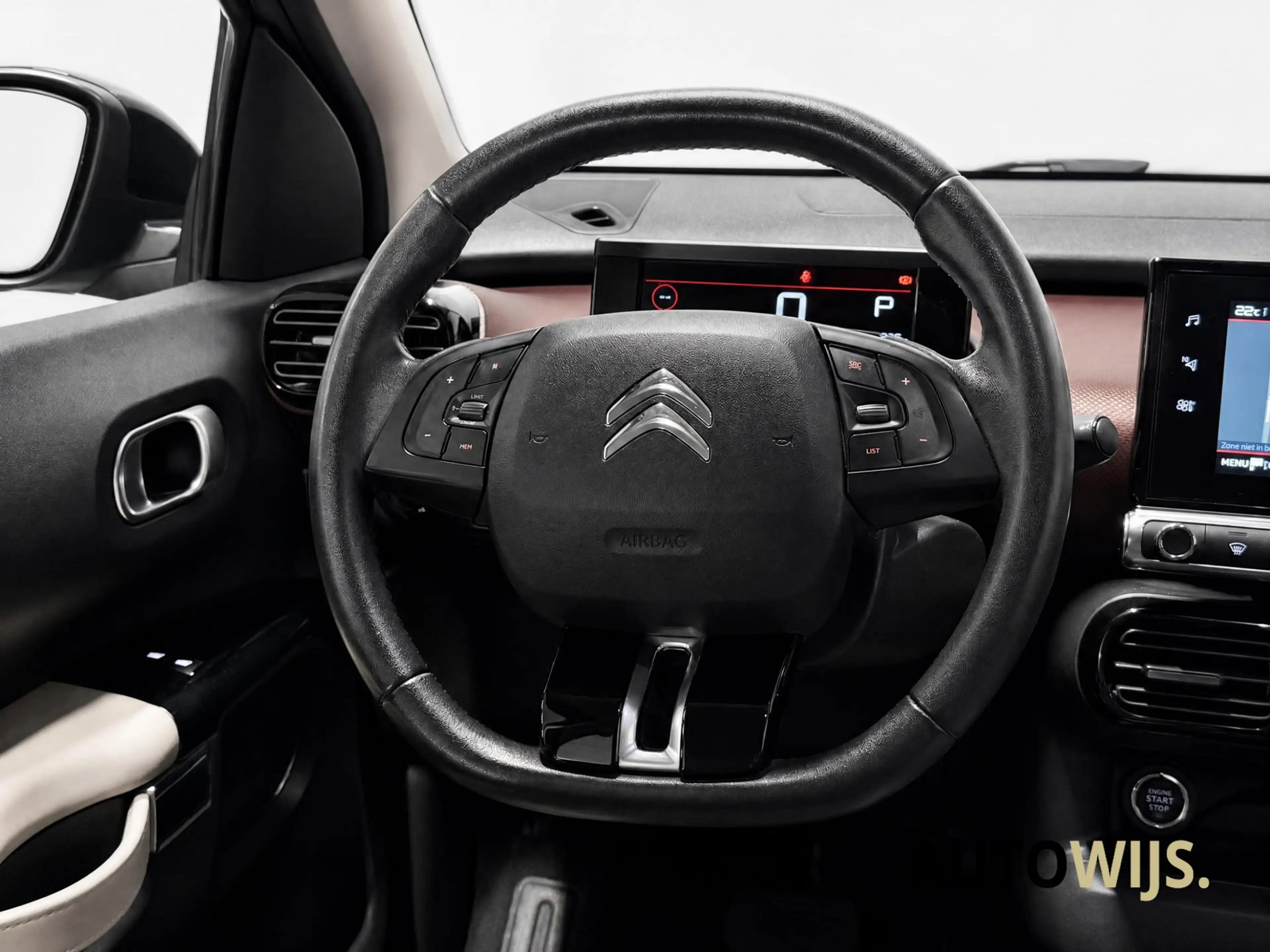 Citroen C4 Cactus 1.2 PureTech Shine|AUT|LED|LEDER|KEYLESS|NAVID-rie — photo 16