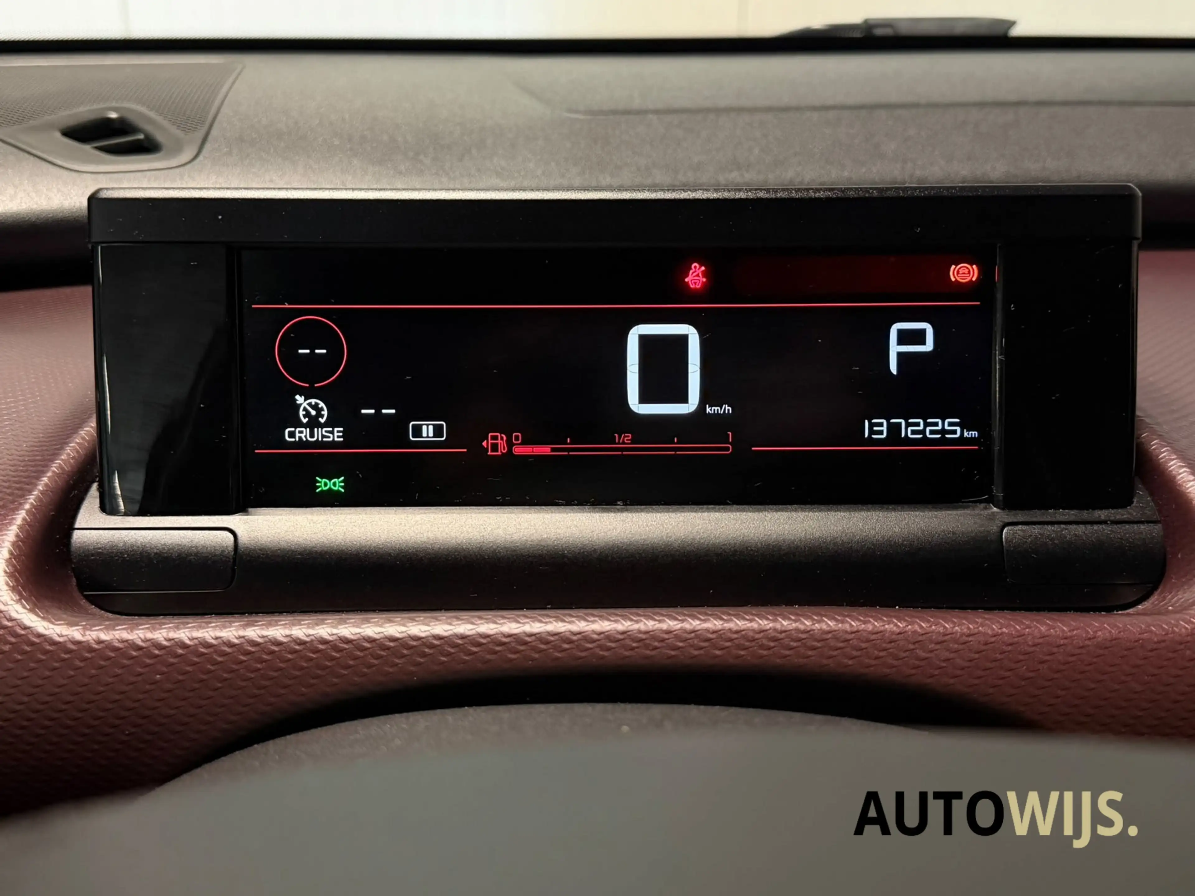 Citroen C4 Cactus 1.2 PureTech Shine|AUT|LED|LEDER|KEYLESS|NAVID-rie — photo 18