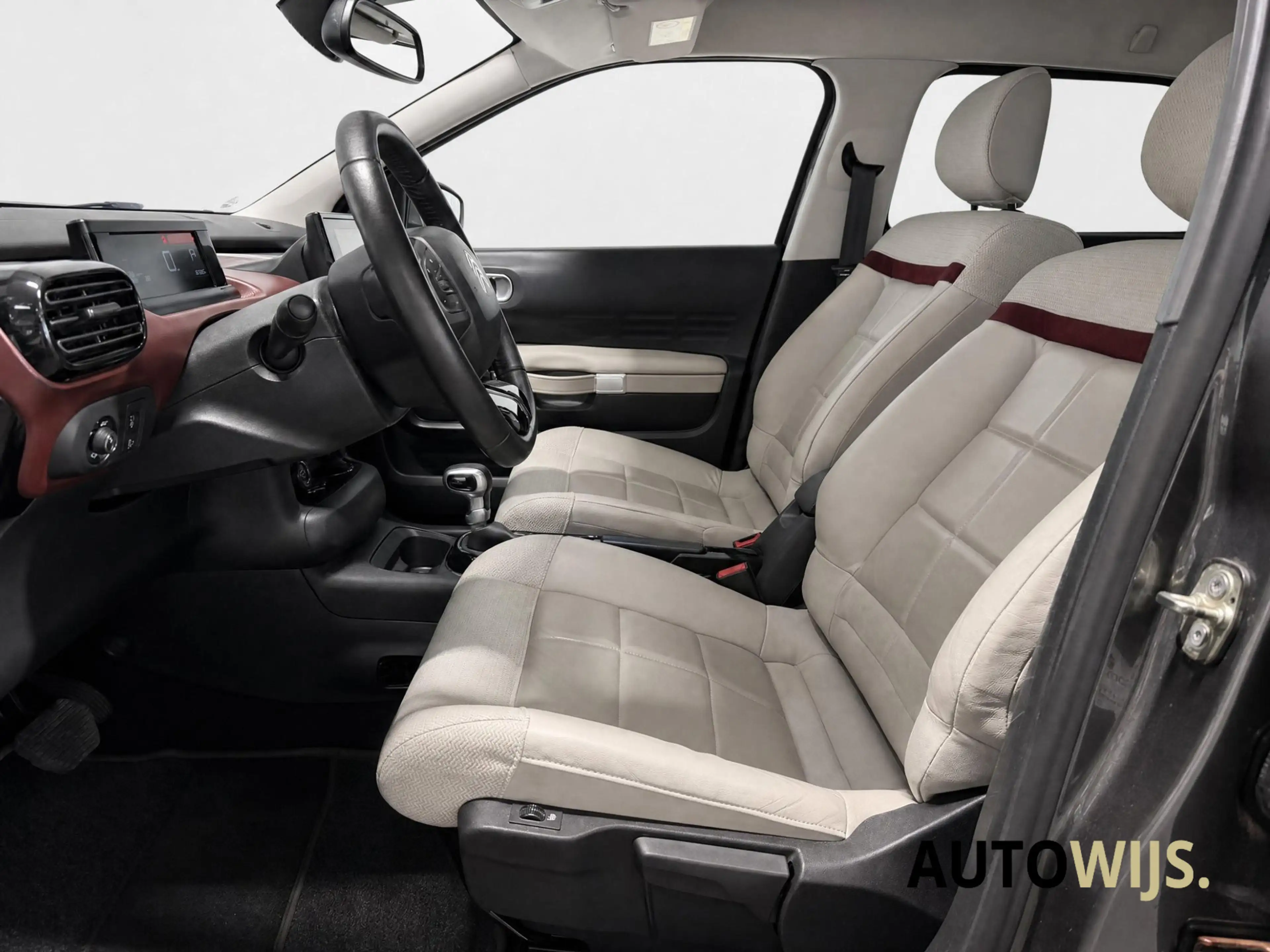 Citroen C4 Cactus 1.2 PureTech Shine|AUT|LED|LEDER|KEYLESS|NAVID-rie — photo 10