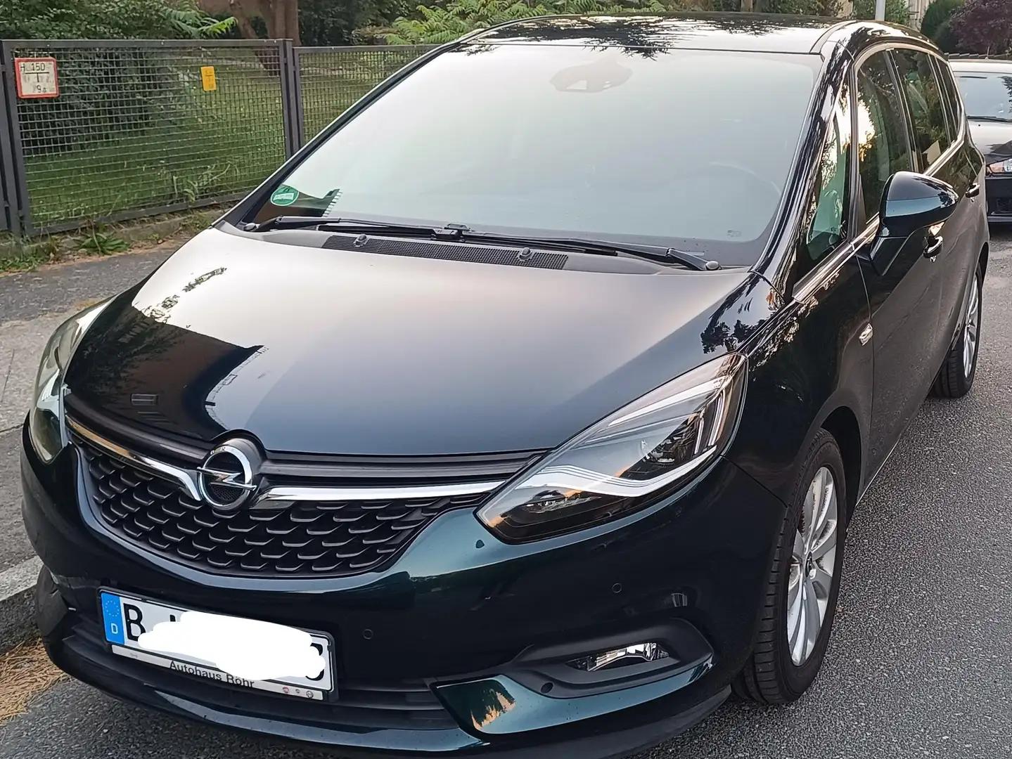 Opel Zafira Zafira 1.4 Turbo Automatik Innovation Grün - 1