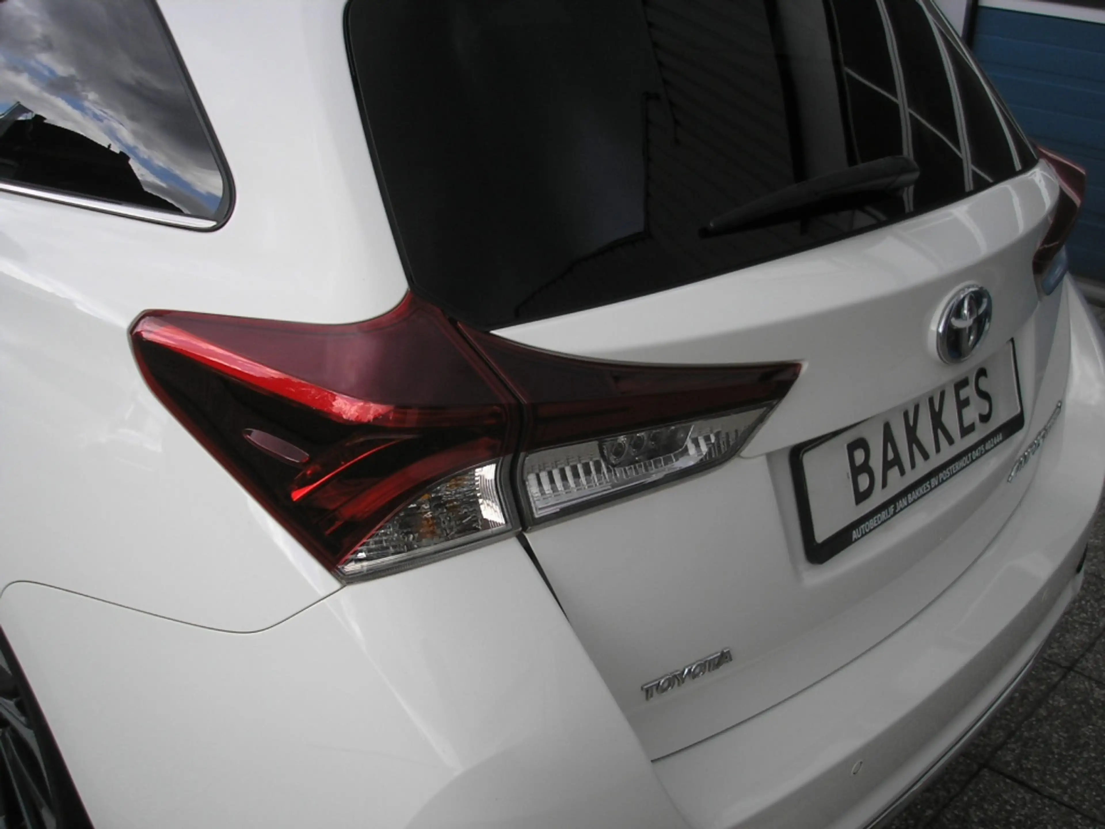 Toyota Auris Touring Sports 1.8 Hybride Dynamic — photo 28