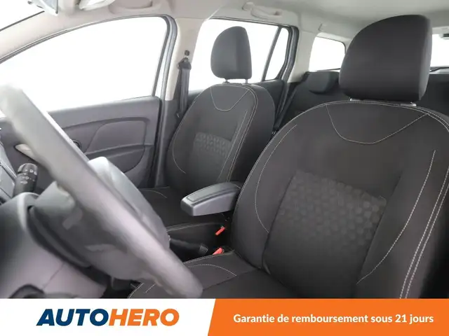 Dacia Logan view 10