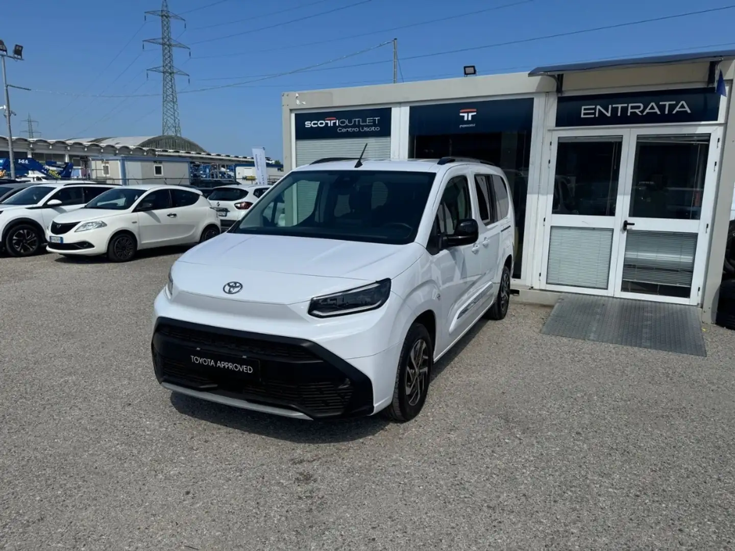 Toyota Proace City Verso 1.5D 130cv S&S L2 D Executive 7p.ti Bianco - 1
