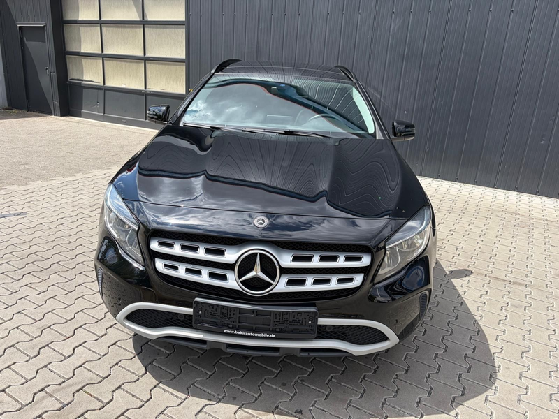 Mercedes-Benz GLA 200 GLA Panoramadach — photo 5