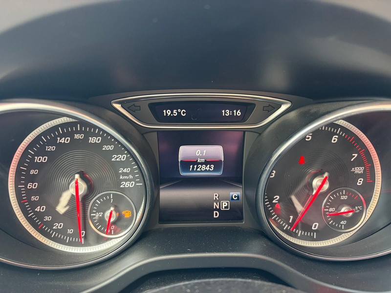 Mercedes-Benz GLA 200 GLA Panoramadach — photo 11
