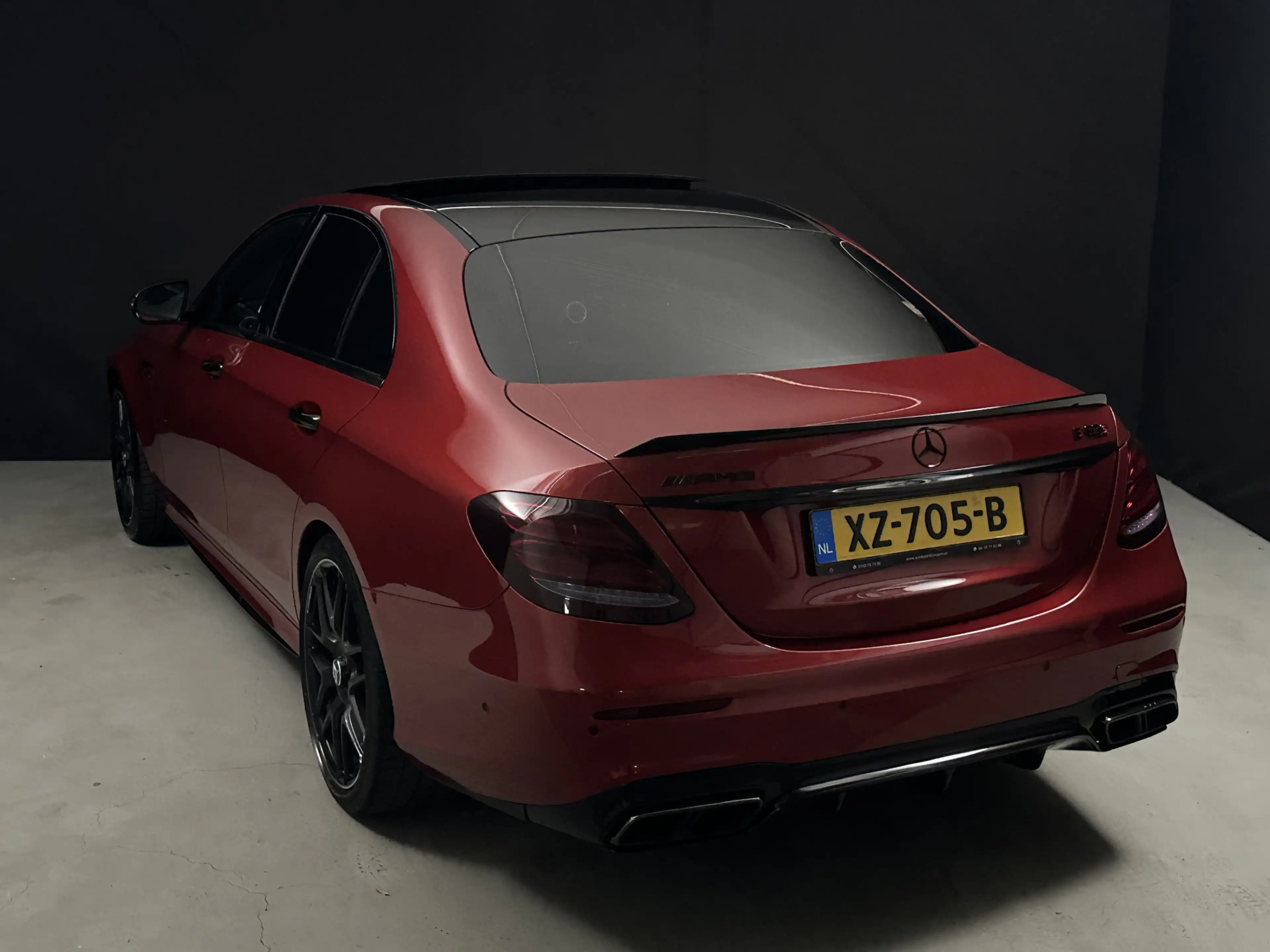 Mercedes-Benz E 63 AMG S 4MATIC 612PK Premium Plus *Full Options*Full-Ass — photo 8