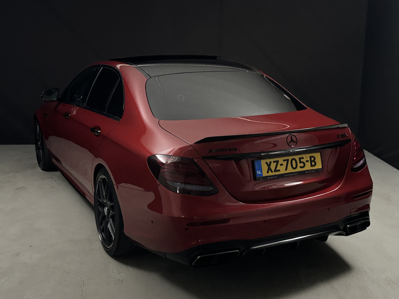 Mercedes-Benz E 63 AMG S 4MATIC 612PK Premium Plus *Full Options*Full-Ass — photo 8