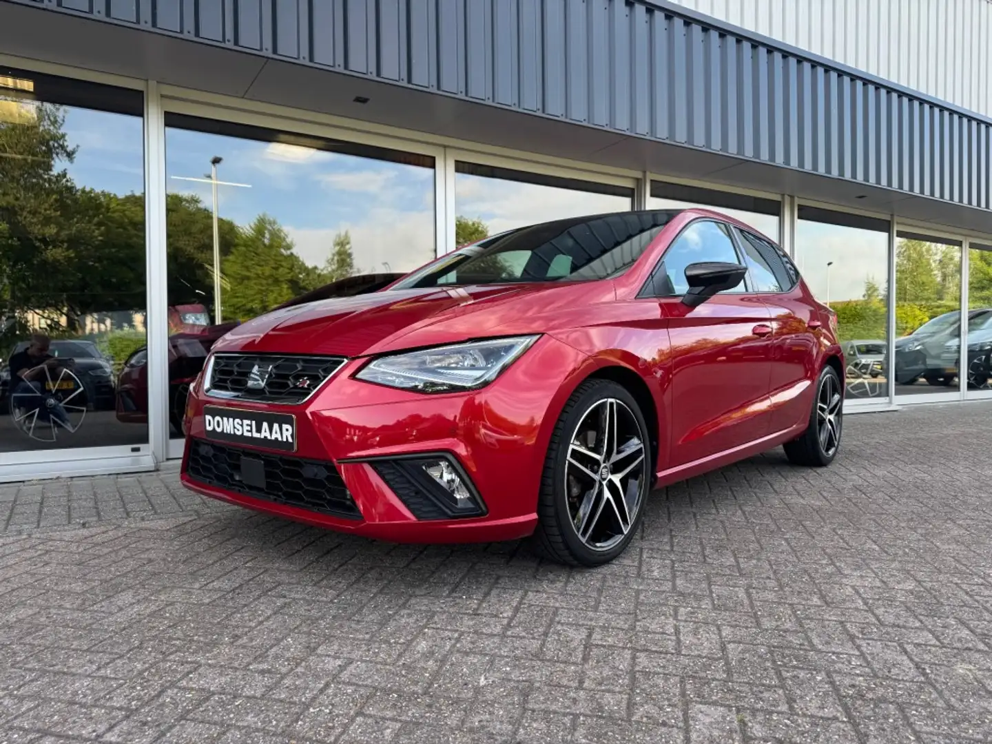 SEAT Ibiza 1.0 TSI FR Business Intense Rot - 1