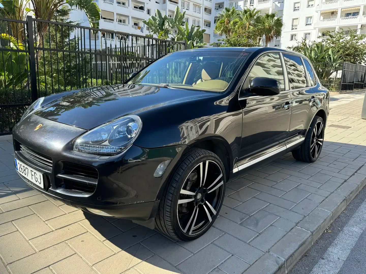 Porsche Cayenne 3.2 V6 Negro - 1