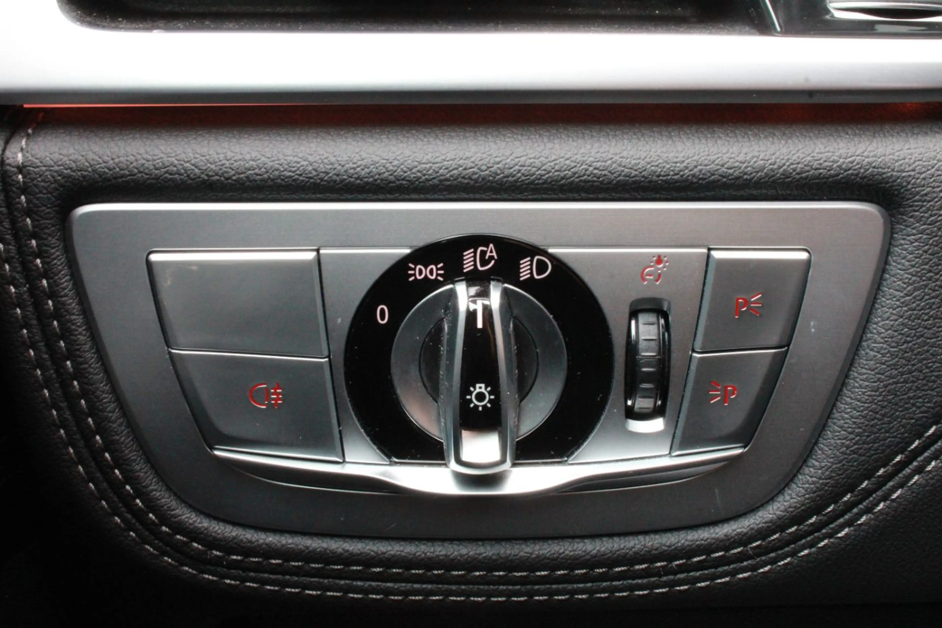 BMW 730 d xDrive verkauf ausschließlich an Händler! — photo 12