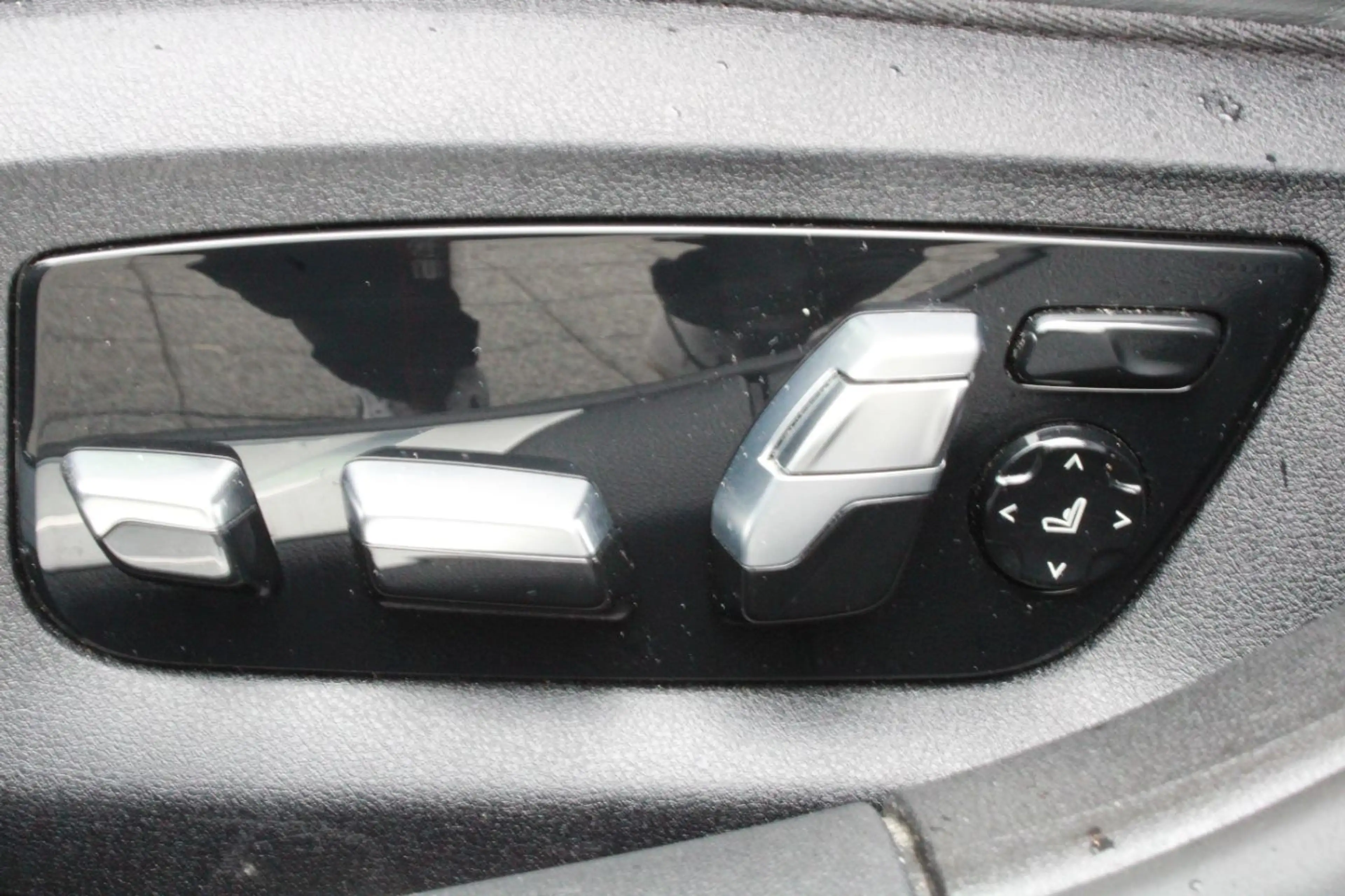BMW 730 d xDrive verkauf ausschließlich an Händler! — photo 9