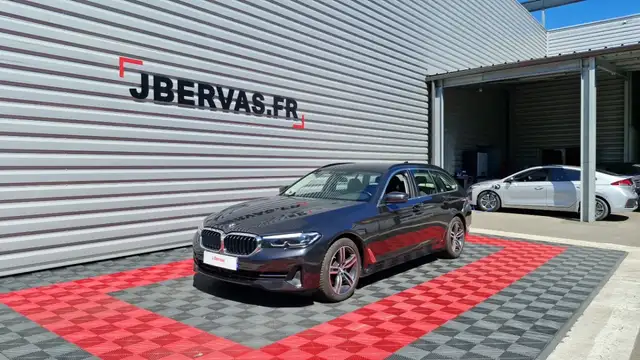 BMW Autres G31 LCI Touring 520D TWINPOWER TURBO 190 CH BVA8 LOUNGE