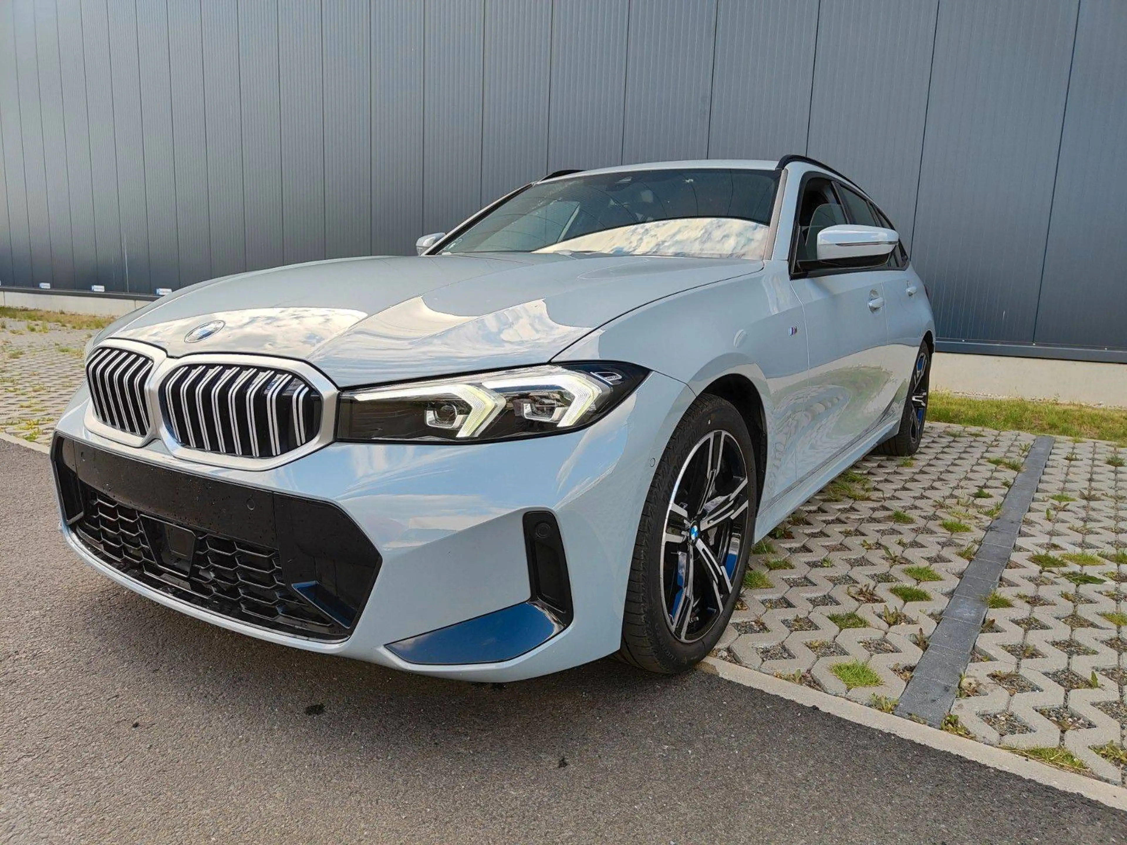 BMW 330 330 i xDrive M Sport
