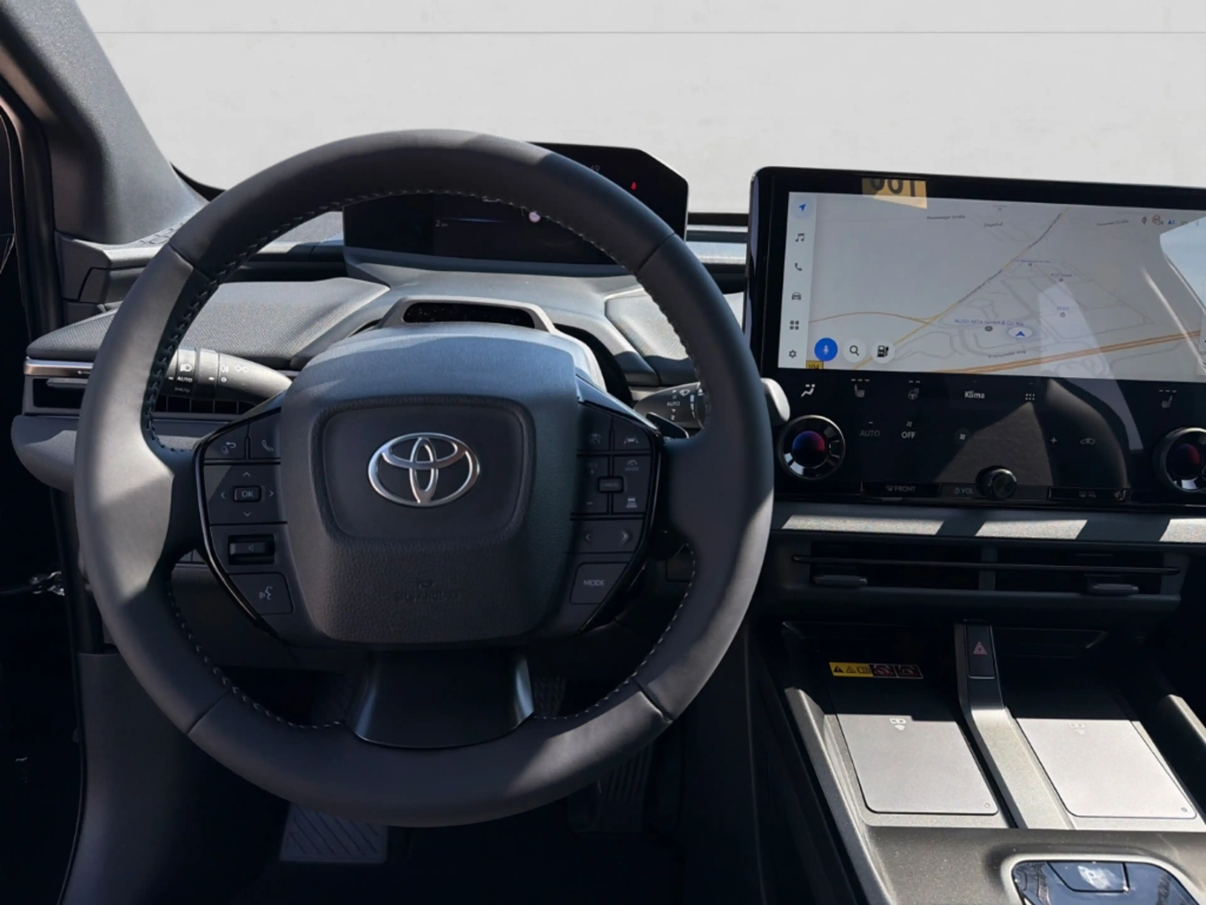 Toyota bZ4X AWD Teamplayer Navi 360 Kamera LED El. Heckklappe — photo 11