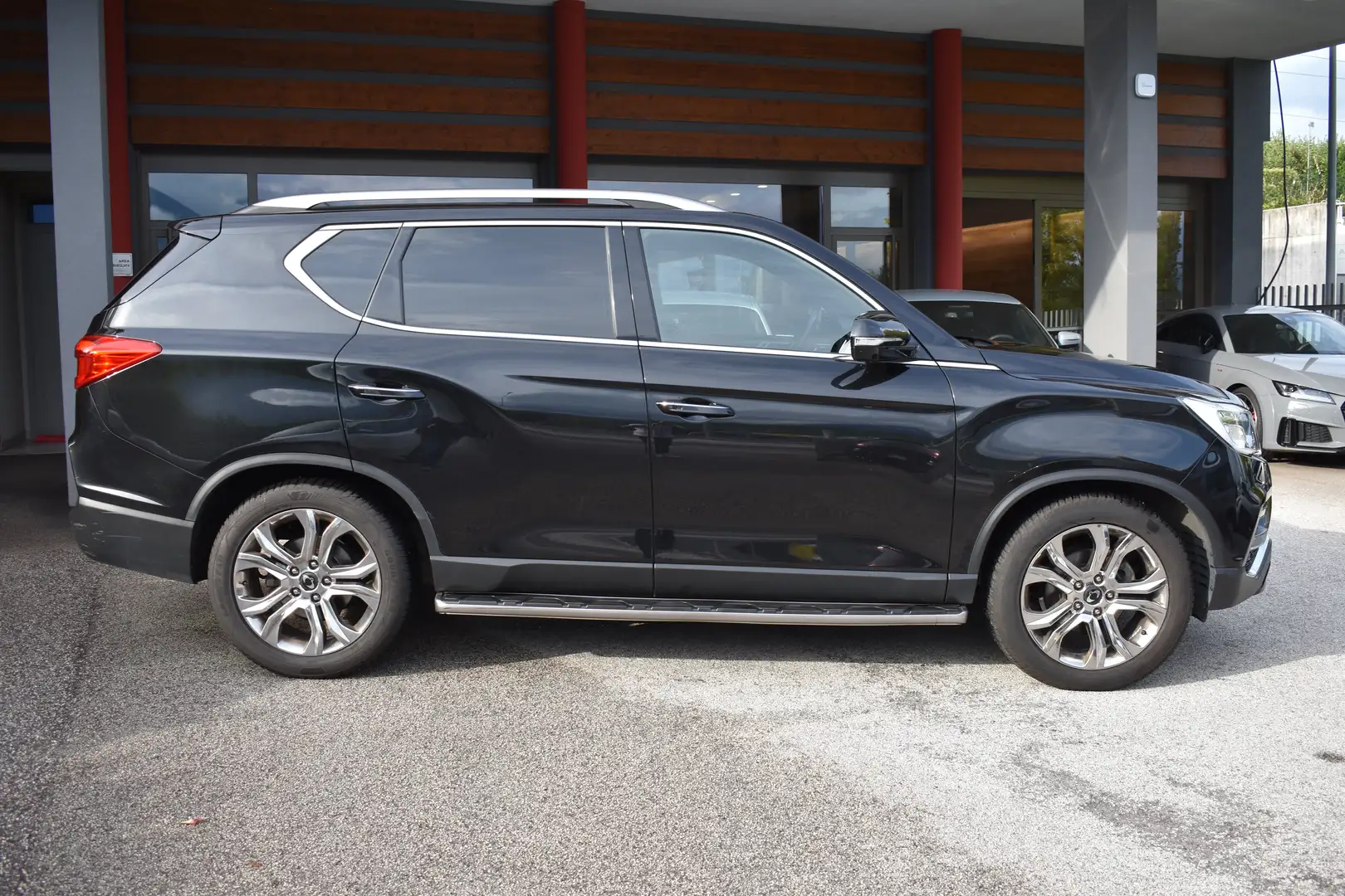 SsangYong Rexton 4x4 7 POSTI FULL FULL OPTIONAL Nero - 1