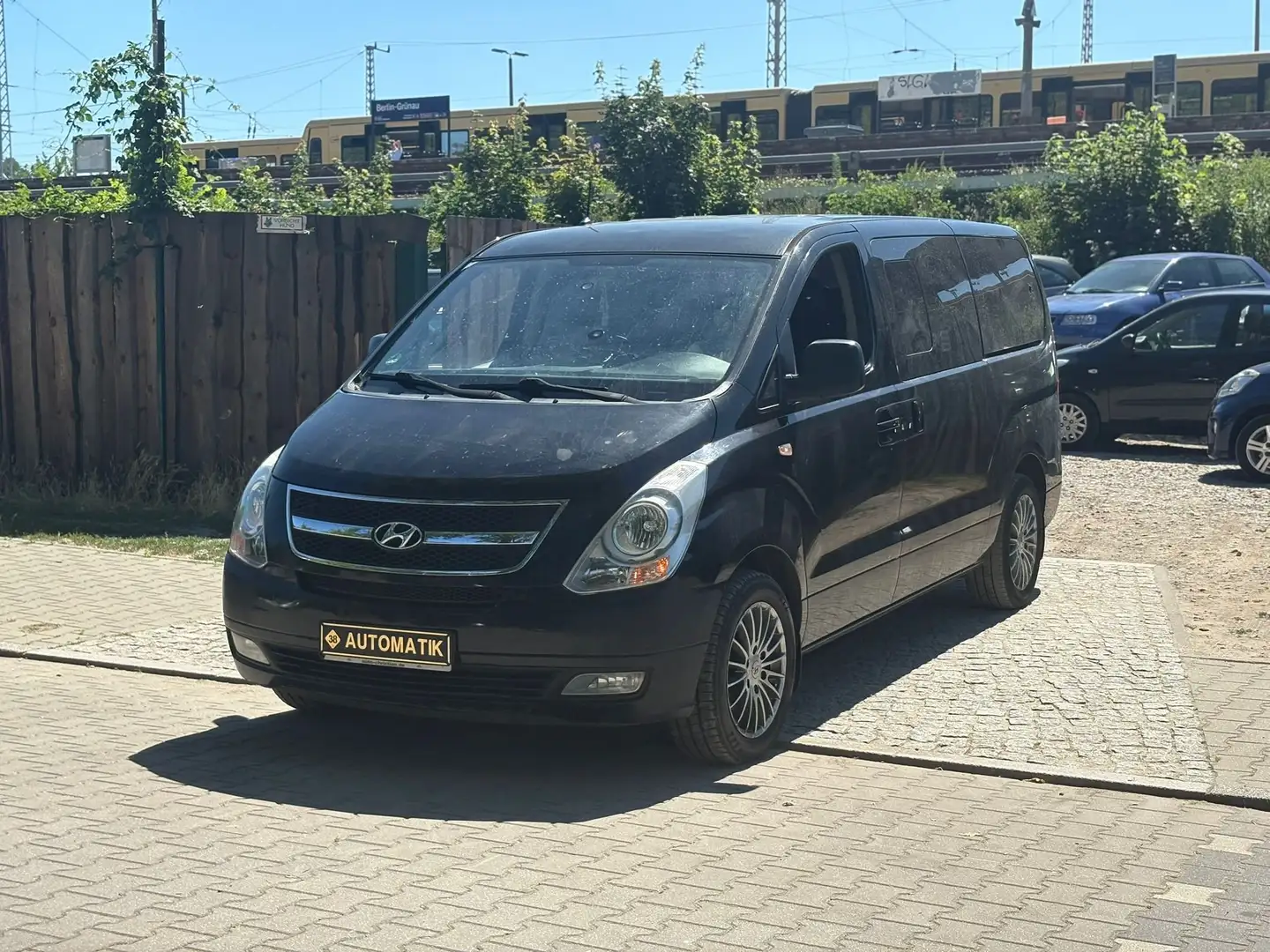 Hyundai H-1 Travel Premium AUT*8 SITZER*KLIMA*CAM*EURO5 Negro - 1