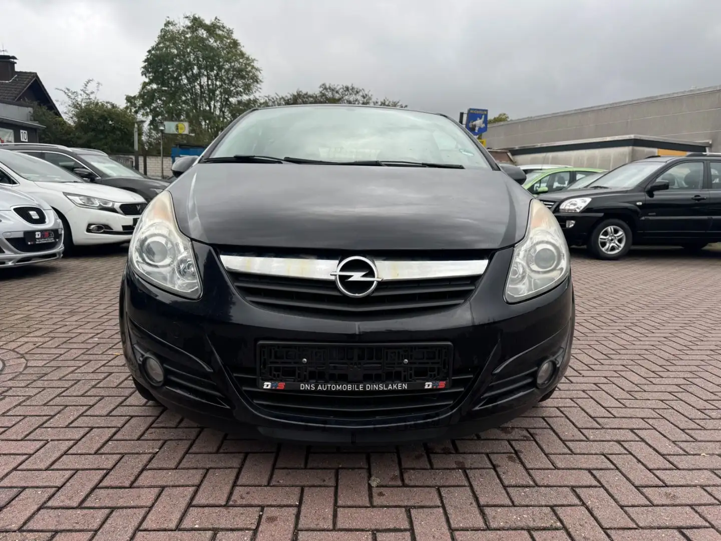 Opel Corsa D Innovation "110 Jahre" Negro - 2