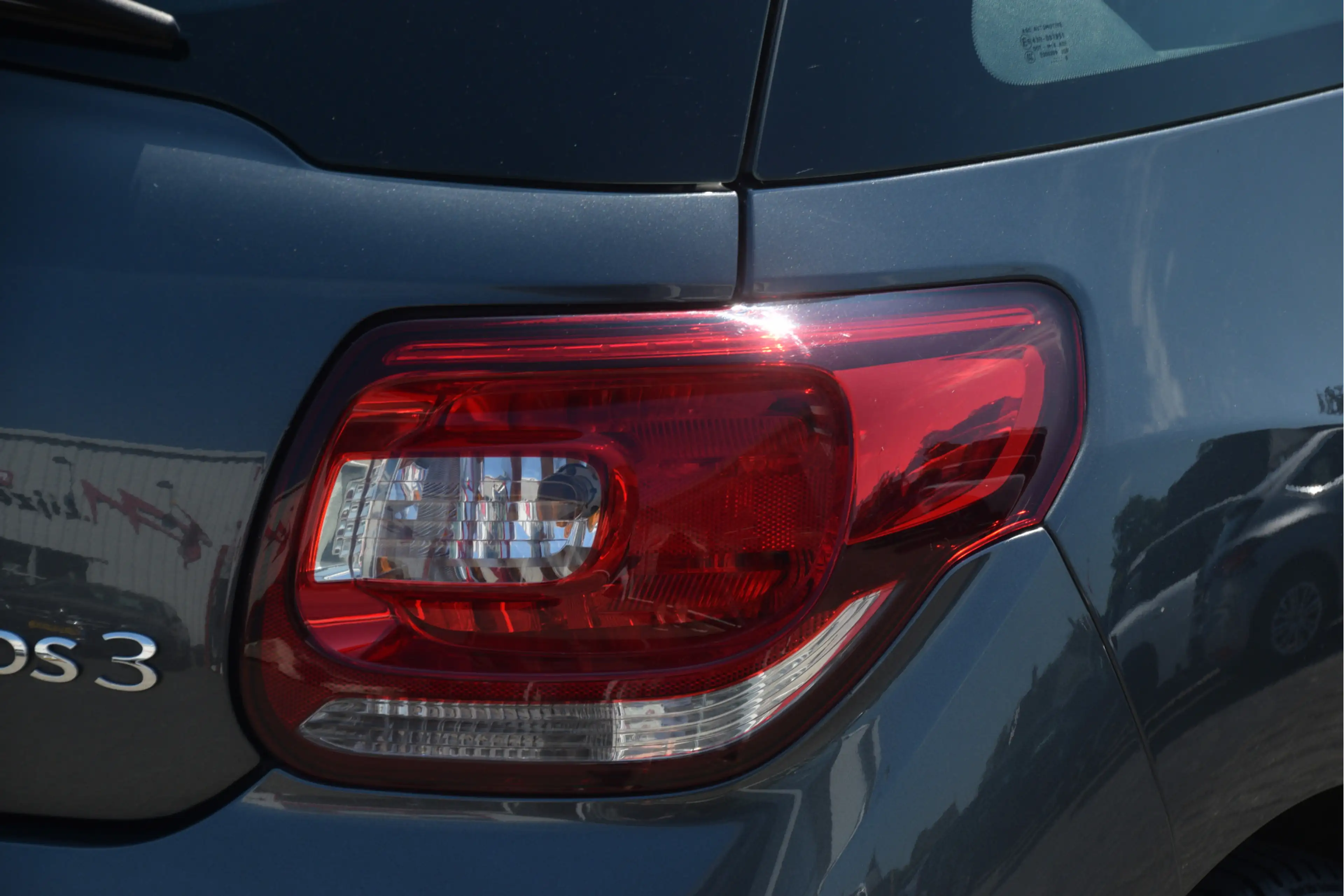 DS Automobiles DS 3 1.2 PureTech So Chic Navi | LMV | Clima | PDC | Bl — photo 38