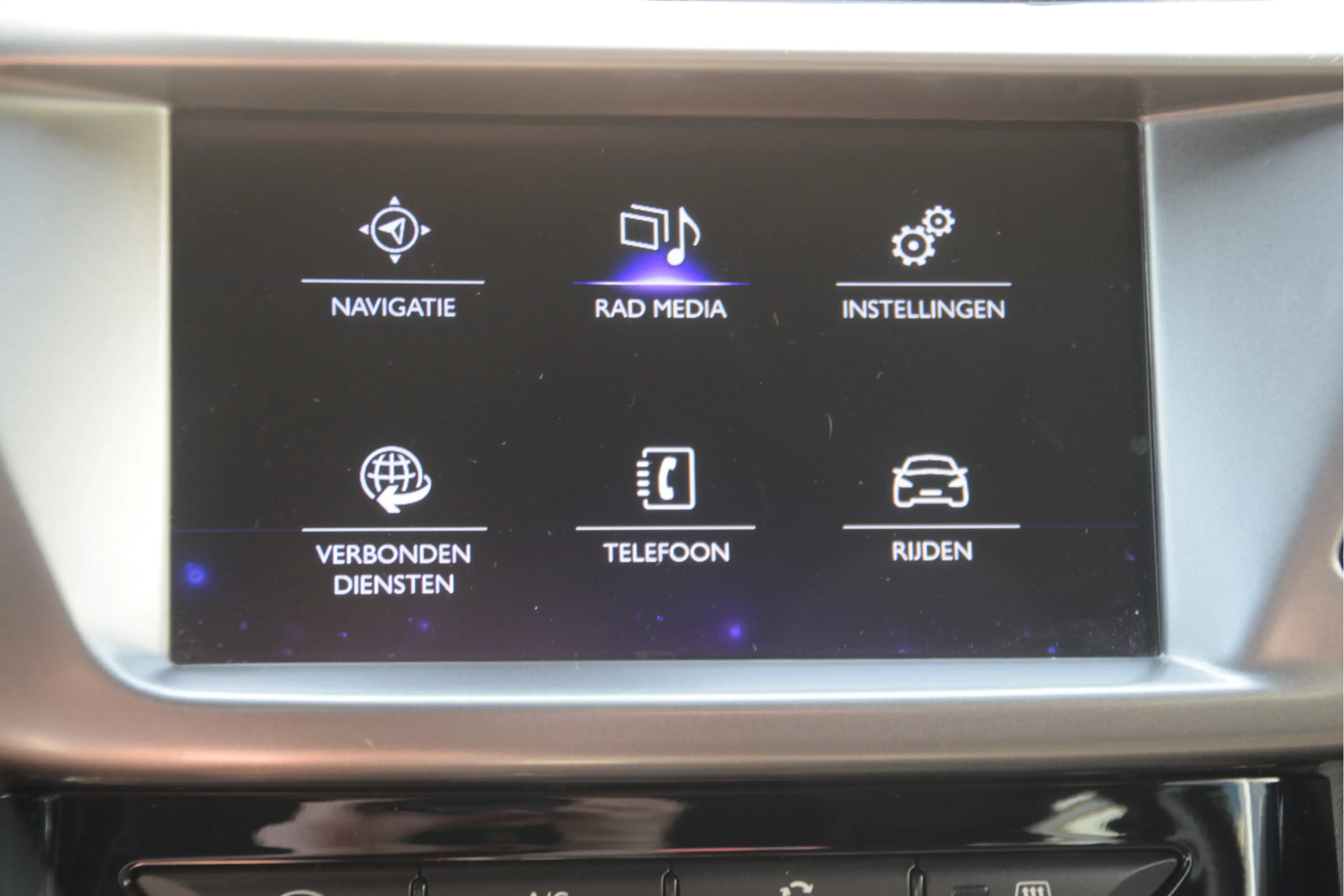 DS Automobiles DS 3 1.2 PureTech So Chic Navi | LMV | Clima | PDC | Bl — photo 18