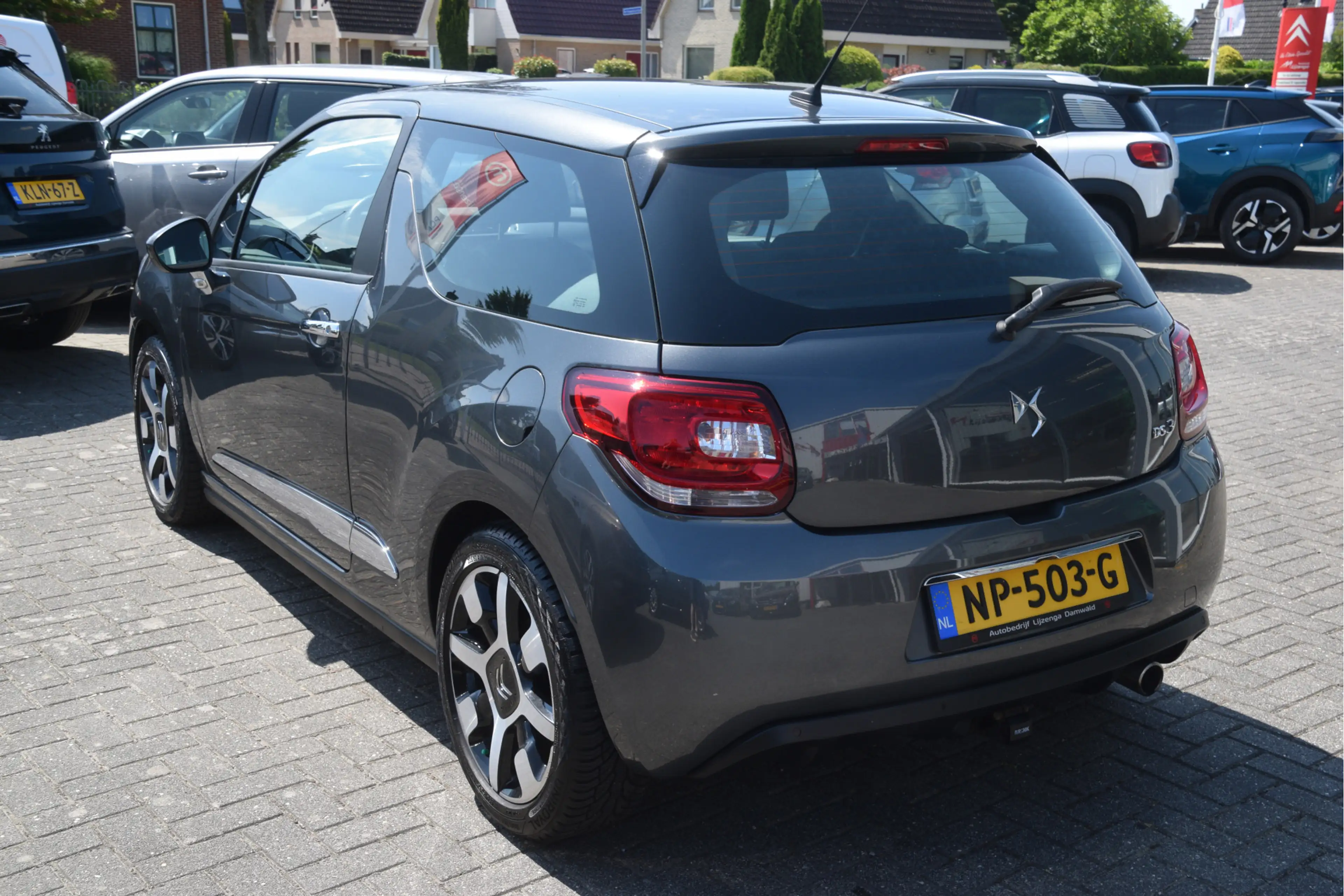 DS Automobiles DS 3 1.2 PureTech So Chic Navi | LMV | Clima | PDC | Bl — photo 4
