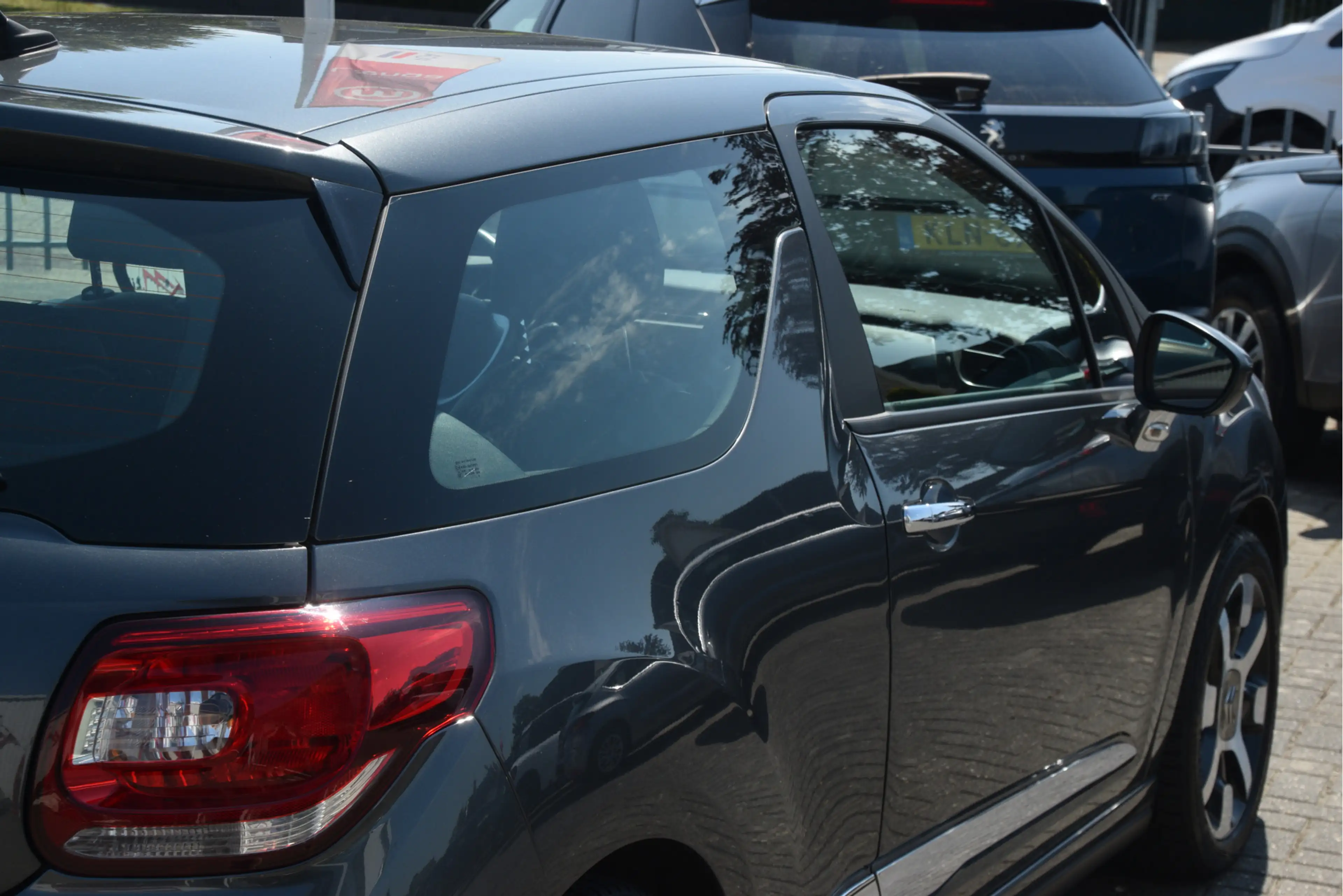 DS Automobiles DS 3 1.2 PureTech So Chic Navi | LMV | Clima | PDC | Bl — photo 39