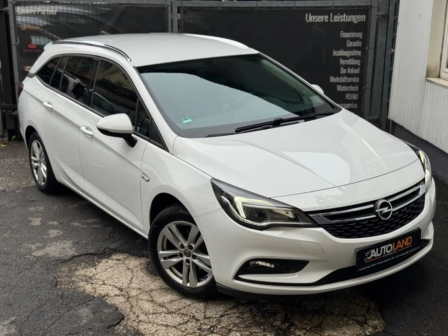 Opel Astra K SportsTourerActive*1.4l*Nur90TKM*AHK*Klim Blanc - 1